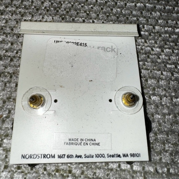 BNWT 14TH and Union Blue Green & Purple Rhinestone Cluster earrings - Picture 3 of 3